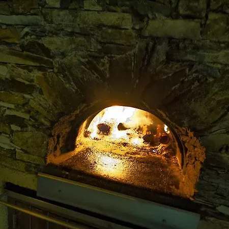 L'auberge Du Qui Peche