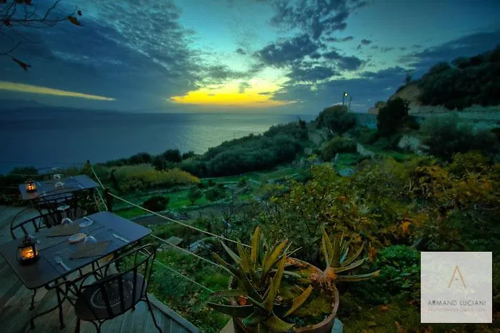 L'auberge Du Qui Peche Hotel